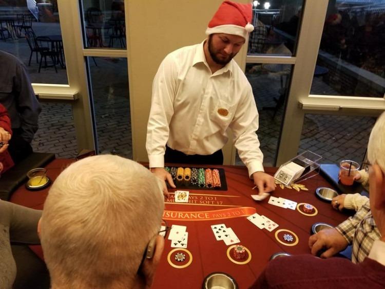 Black Jack Table (sit down or stand up style) with dealer Black Jack Table (sit down or stand up style) with dealer