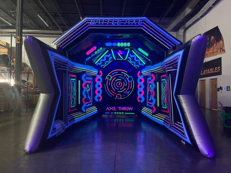 Single Lane Glow Axe Throwing